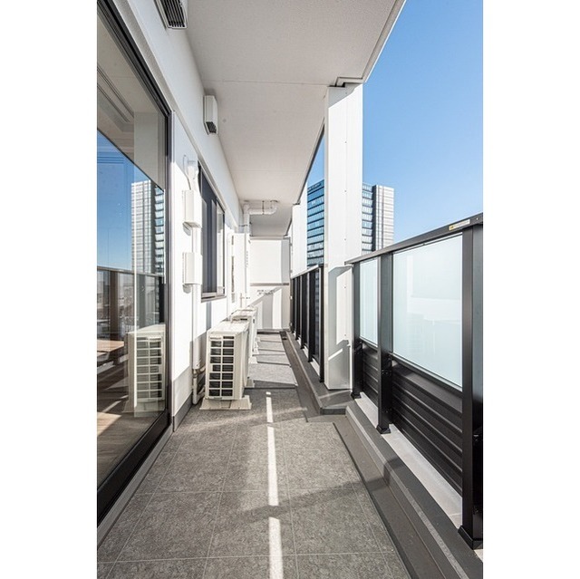 バルコニー　バルコニー