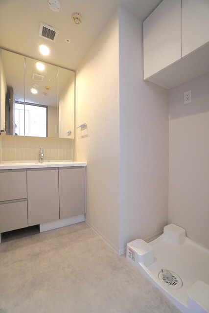 洗面設備　※写真は同タイプ住戸です。