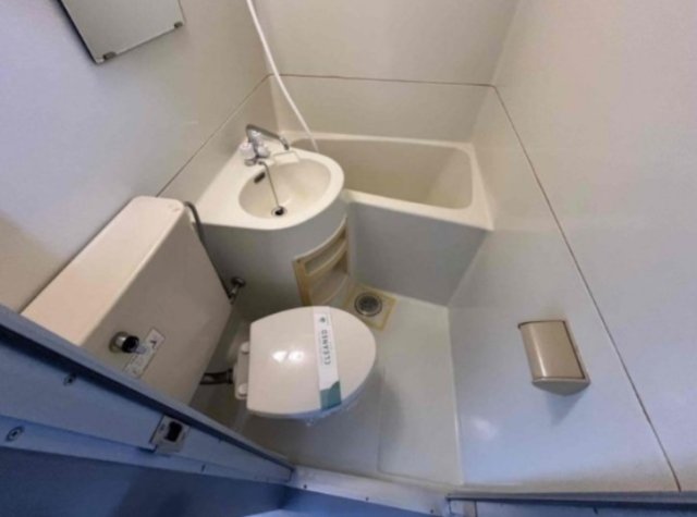 バス・シャワールーム　※別部屋参考写真