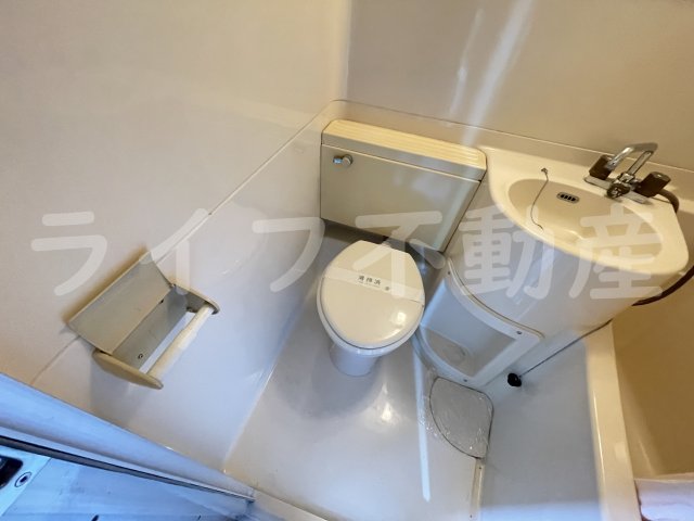 トイレ　コンパクトで使いやすいトイレです