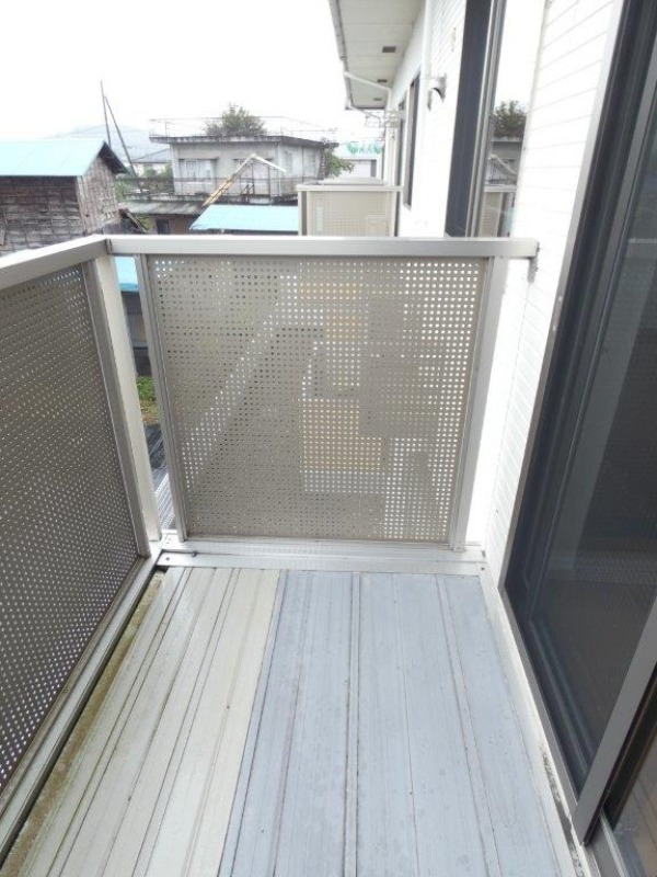 バルコニー　図面と現状に相違がある場合には現状を優先