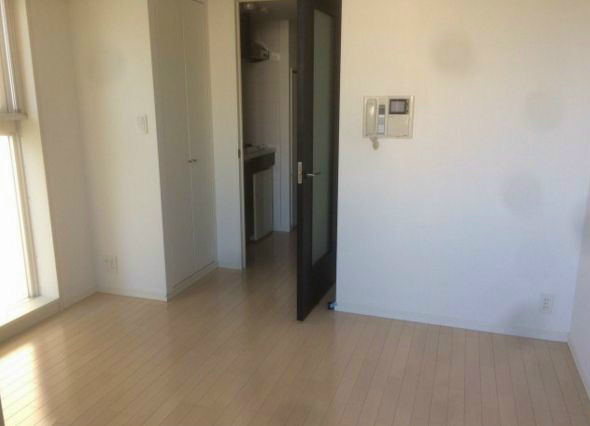 居室・リビング　別号室参考写真