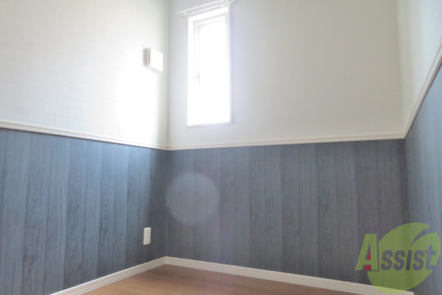 その他部屋・スペース　こちらは３．８帖の洋室になります。寝室にいかがでしょうか？