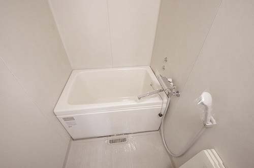 バス・シャワールーム　追い焚き付き※類似室内