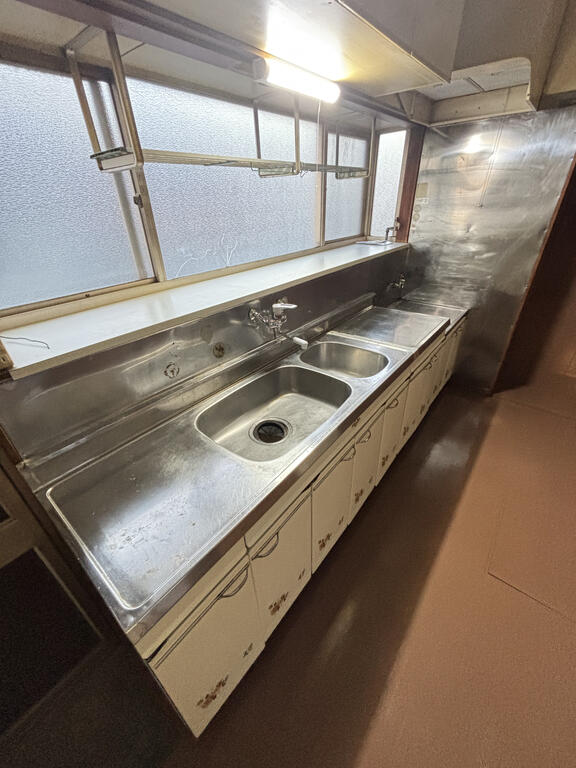 キッチン　内装リフォーム済♪