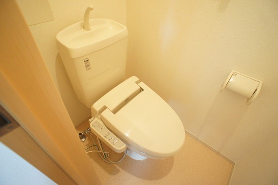 トイレ　シャワー付きトイレ