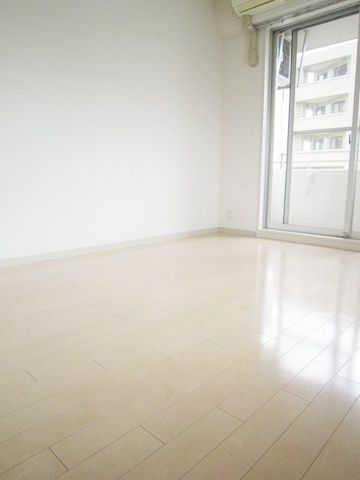 居室・リビング　洋室6.8帖