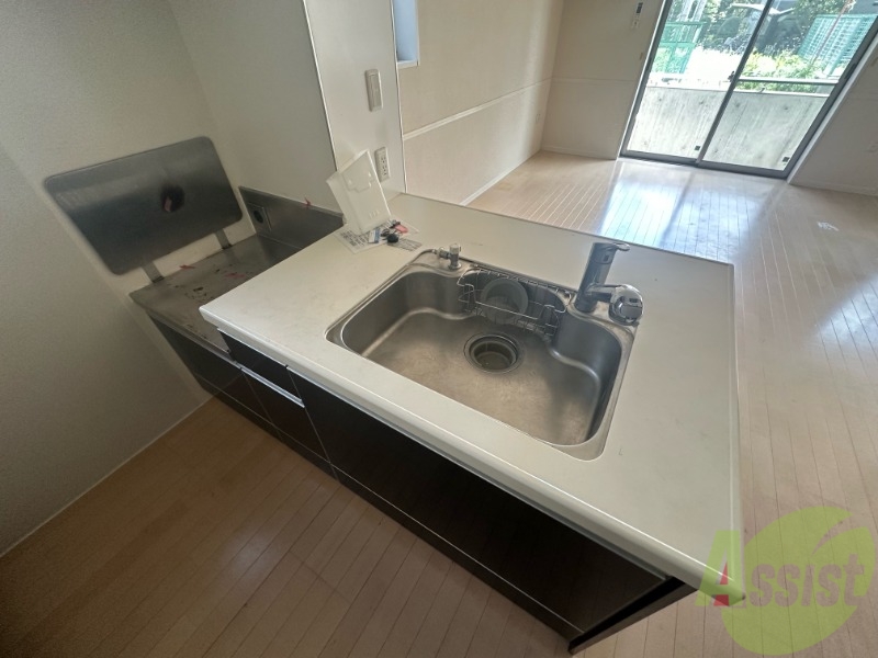 キッチン　こちらはキッチンです。料理するのが楽しみですね。