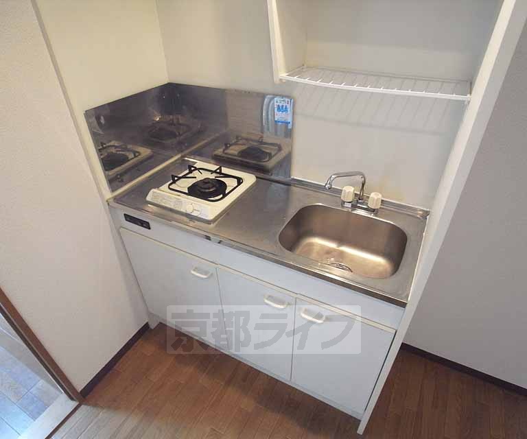 キッチン　一口コンロ付きのキッチンです。