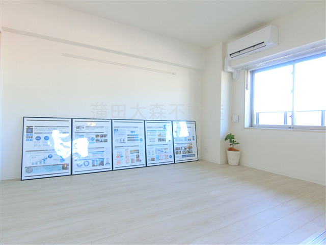 その他部屋・スペース　洋室6.7帖リビング横