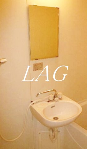 洗面設備　洗面台です。