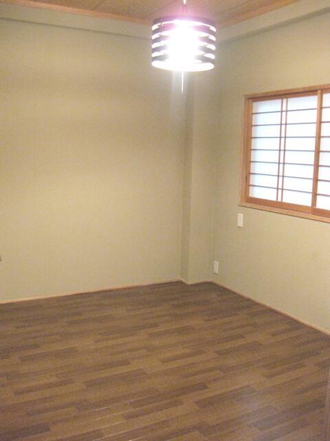 その他設備　別号室の写真を使用しています?