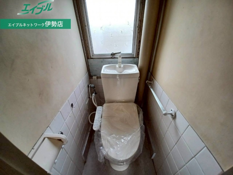 トイレ　同物件別室画像