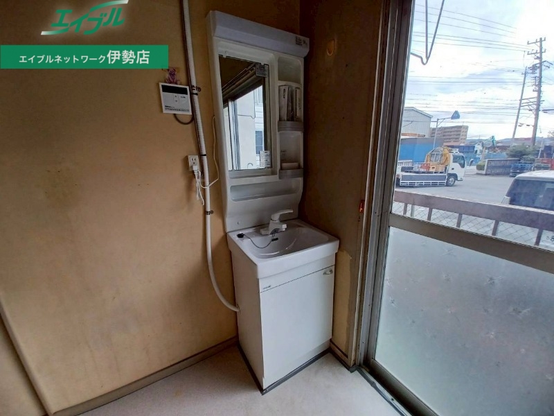 洗面設備　同物件別室画像