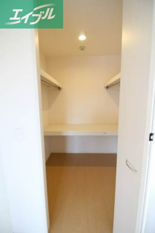 収納　ウォークインクロゼット