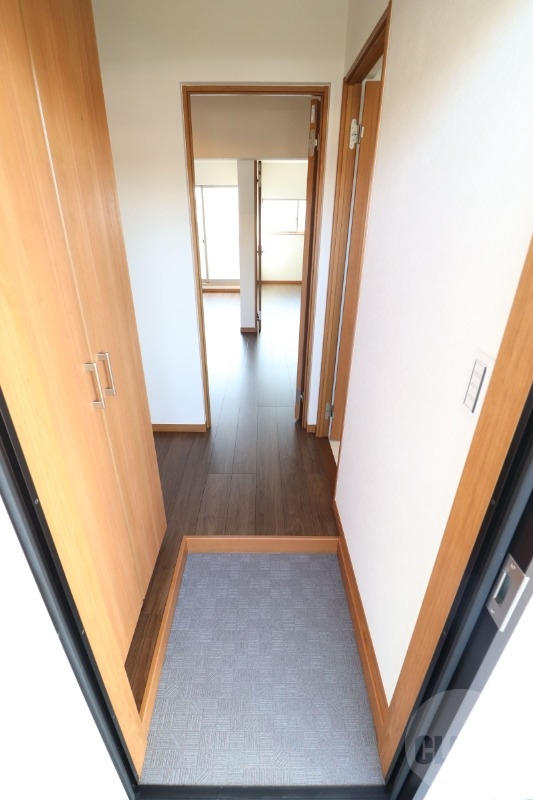 玄関　シューズボックス付きの玄関