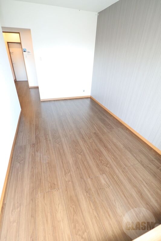 居室・リビング　１０．４帖のリビングルーム