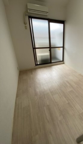 居室・リビング　エアコン付きで初期費用を抑えられます！