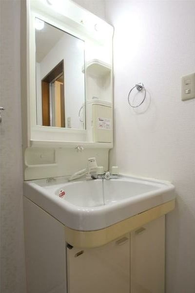 洗面設備　※他部屋参照・現状優先