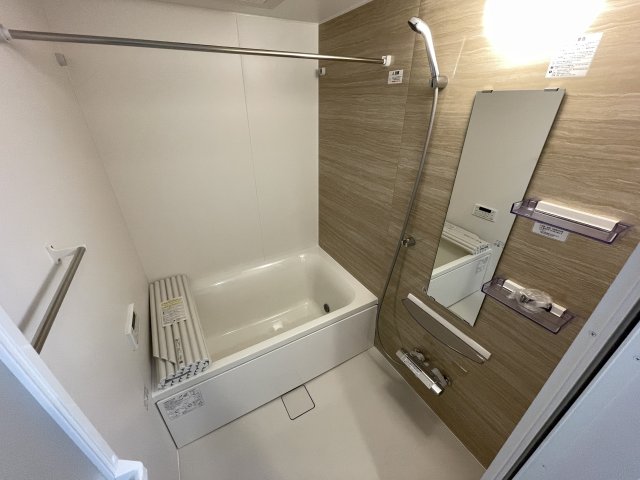 バス・シャワールーム　バス