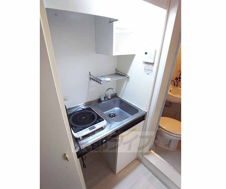 キッチン　１口コンロつきです