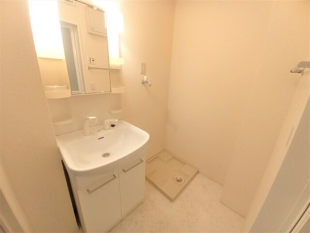 洗面設備　洗髪洗面化粧台