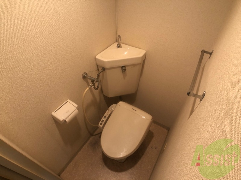 トイレ　こちらはトイレです。清潔感があり、安心して使用できます。