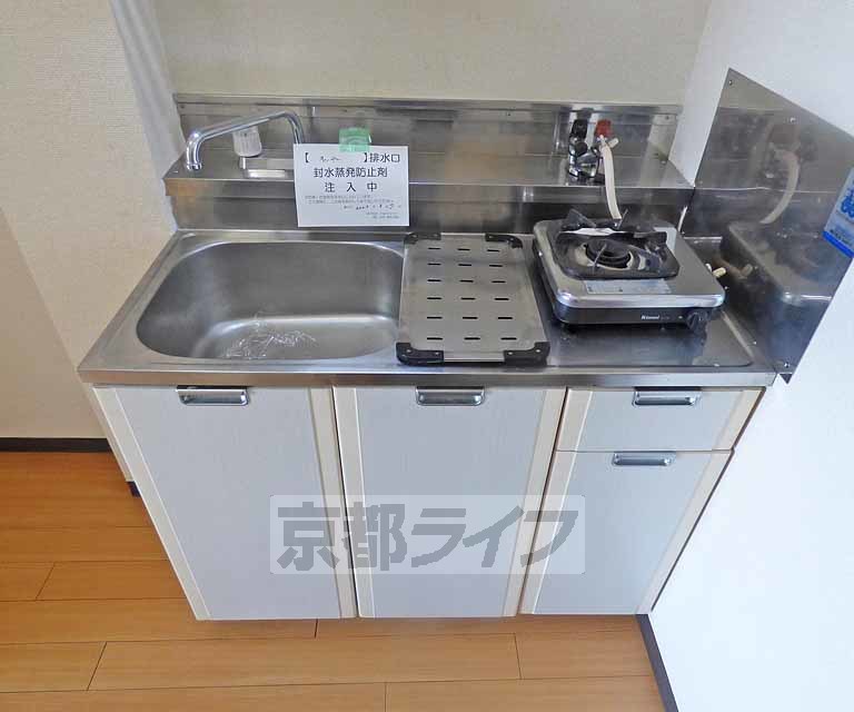 キッチン　キッチンです。