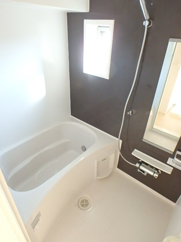 バス・シャワールーム　図面と現状に相違がある場合には現状を優先