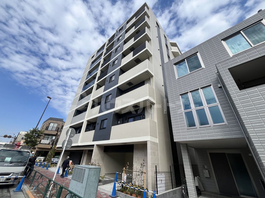 建物外観　バース