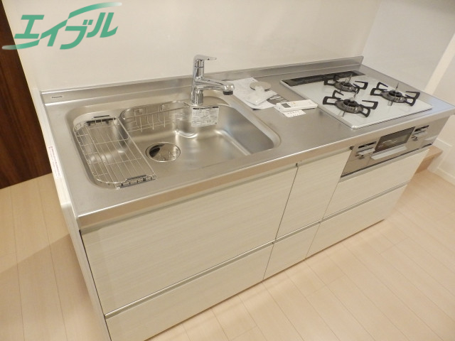 キッチン　左右反転同型別部屋参考写真