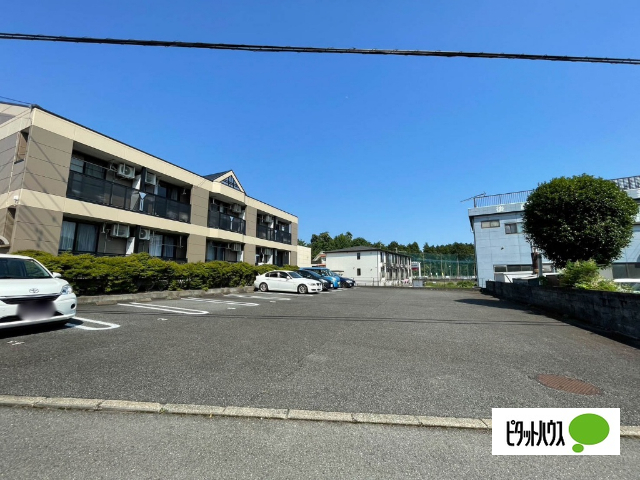 駐車場　外観写真（昼）