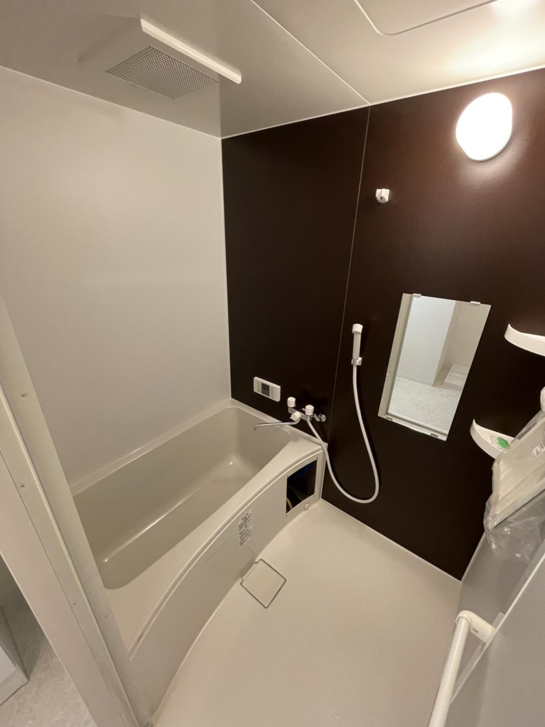 バス・シャワールーム　バスルーム