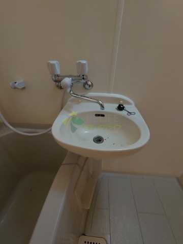 洗面設備　※参考写真です。似た間取りの別部屋になります。