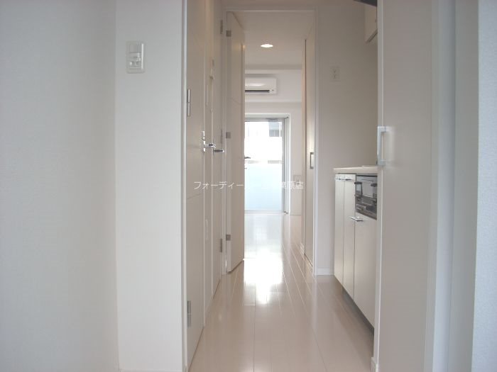 玄関　《見学予約受付中》設備充実分譲賃貸マンション！