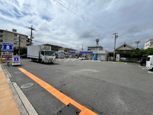 コンビニ　ローソン 尼崎山幹南武庫之荘店（コンビニ）まで281m