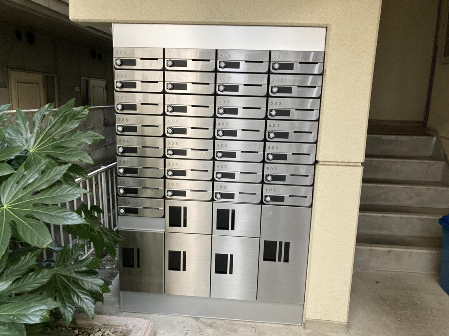 その他　宅配ボックス付きです