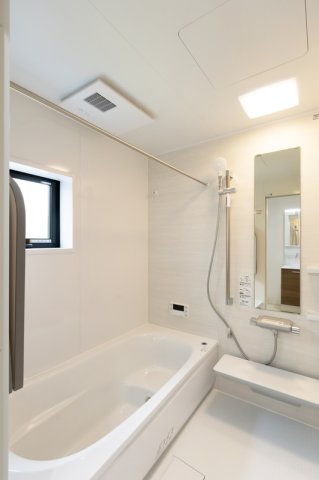 バス・シャワールーム　日々の疲れを癒すお風呂です♪