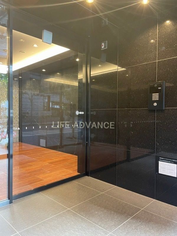 セキュリティ　エントランス