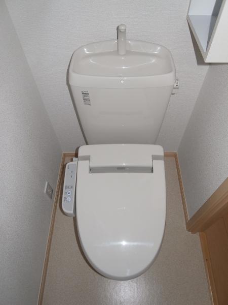 トイレ　トイレ