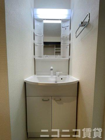 洗面設備　別号室イメージの為、現状を優先致します。