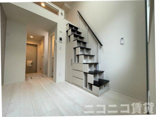 居室・リビング　別号室イメージの為、現状を優先致します。