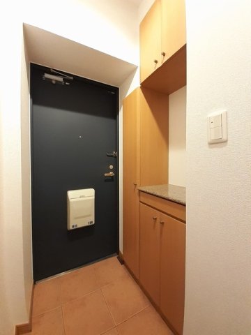 玄関　シンプルで使いやすい玄関です