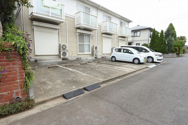 駐車場　駐車場