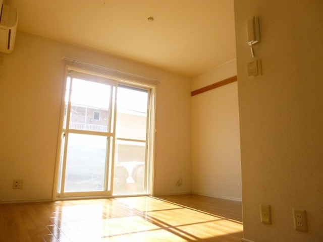 その他部屋・スペース　明るく広々とした室内になります