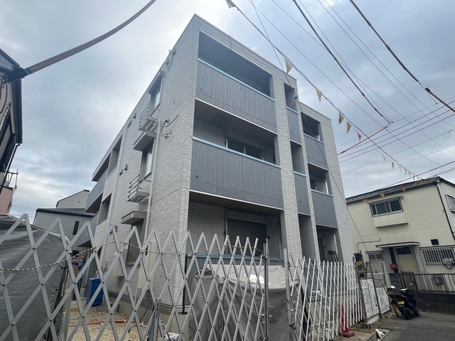 建物外観　建築中時の外観です