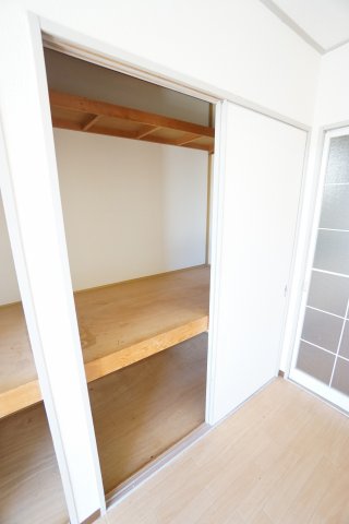 収納　※同物件・反転タイプの写真です。