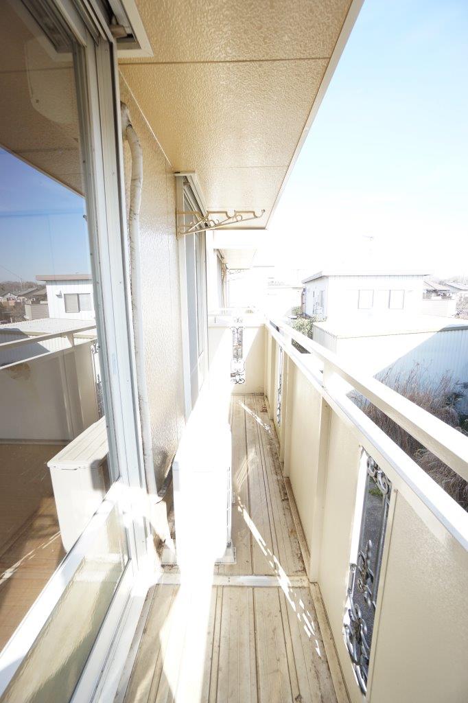 バルコニー　※同物件・反転タイプの写真です。