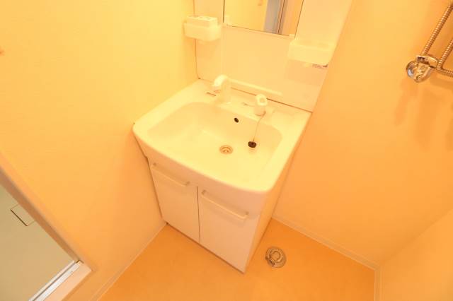 洗面設備　綺麗な洗面化粧台♪