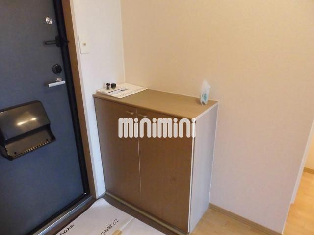 玄関　シューズＢＯＸあります